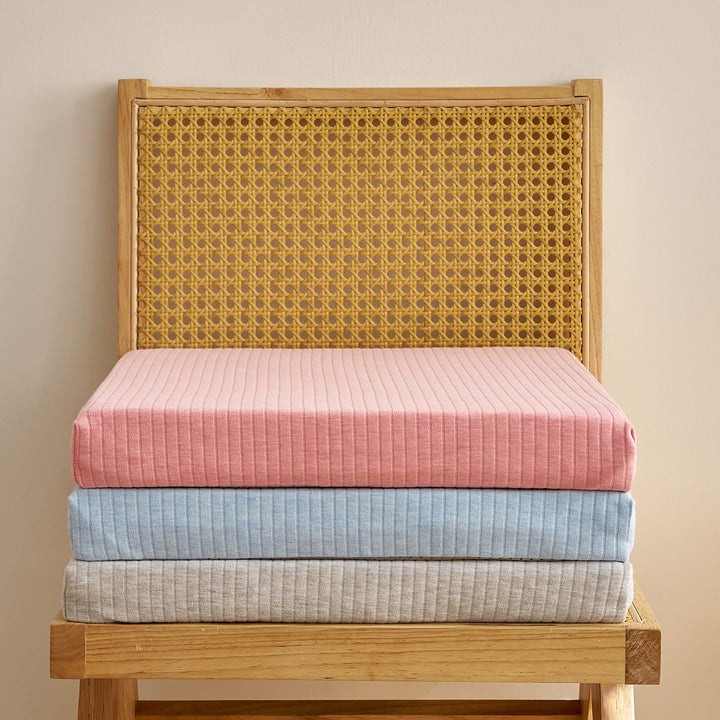 Breathable and Hypoallergenic Mattress Topper Bowlift