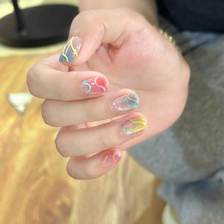 Artificial nails with colorful design Bowlift