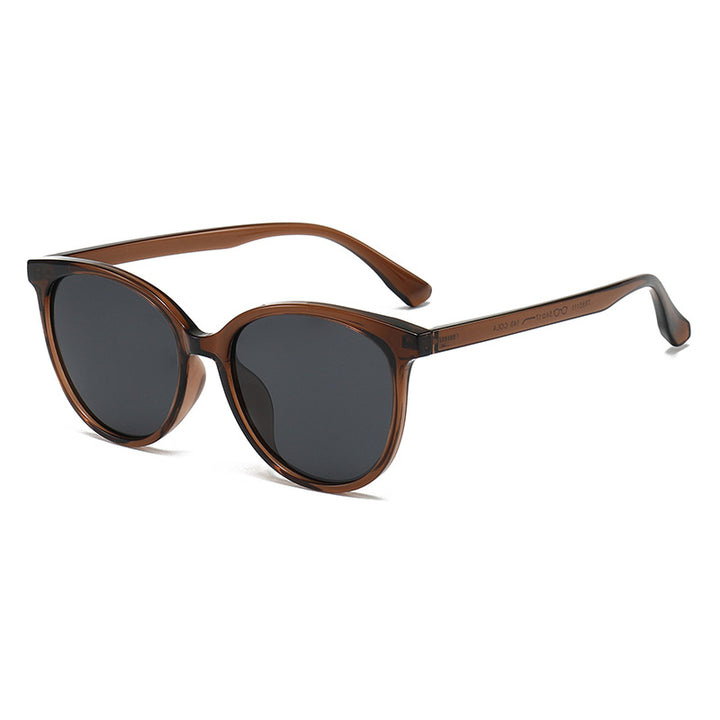 Ladies fashionable sunglasses in modern rectangular style Bowlift