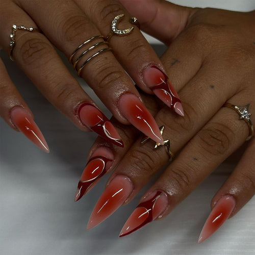 Artful and elegant stiletto nails Bowlift