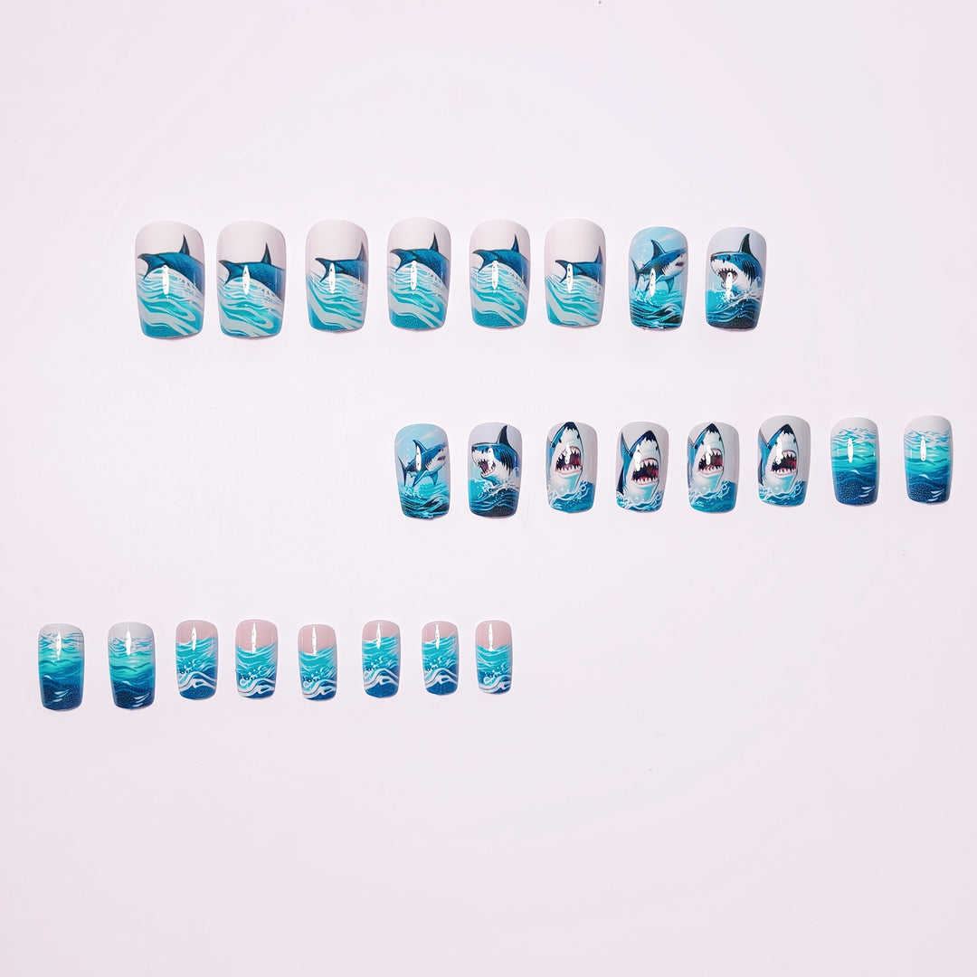 Creative Nail Design Bowlift