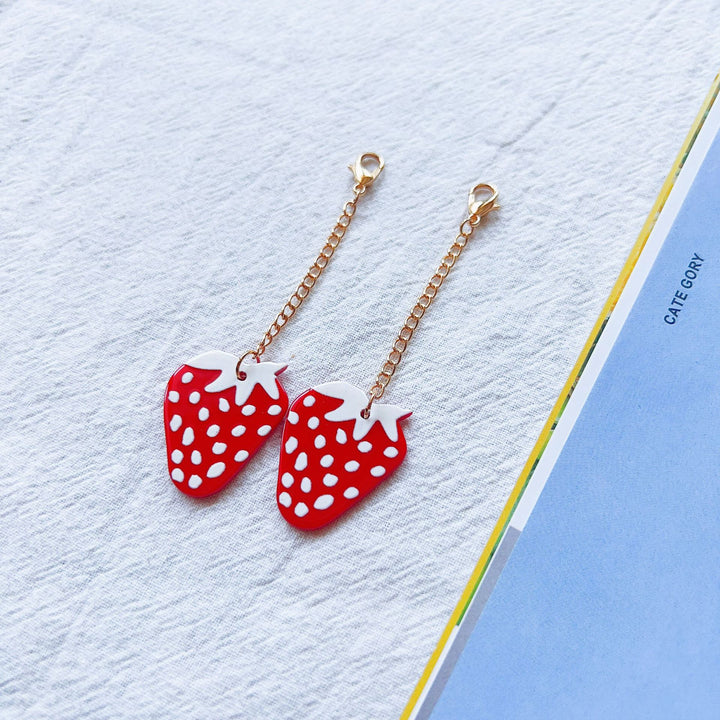Charming Strawberry Pendant Earrings Bowlift