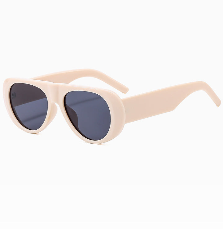 Contemporary Oversized Shield Sunglasses Bowlift