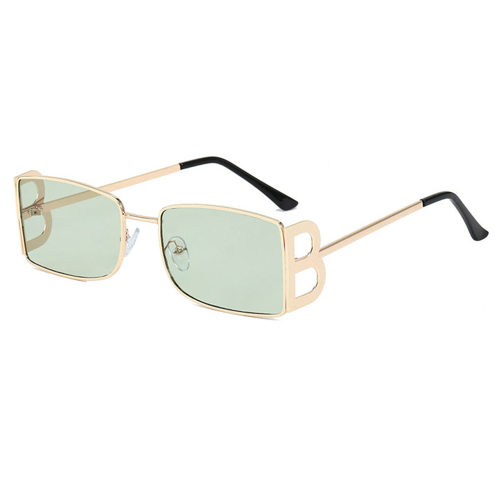 Ladies Designer Sunglasses with Striking Frame Bowlift