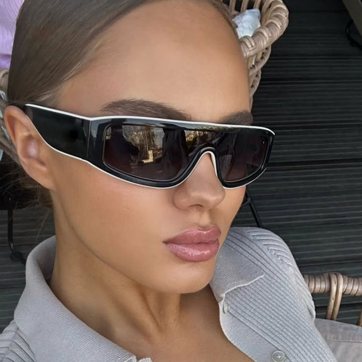 Women's fashionable sports sunglasses with an innovative design and wide frame Bowlift