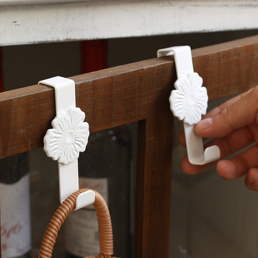 Unisex Wall Hooks with Floral Design Bowlift