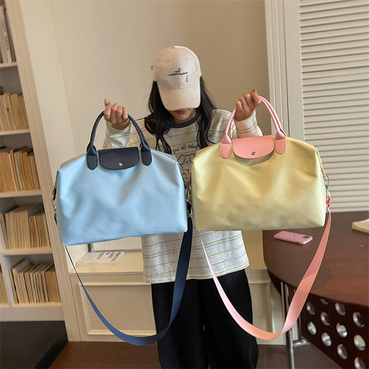 Women’s Travel and Sports Bag Bowlift