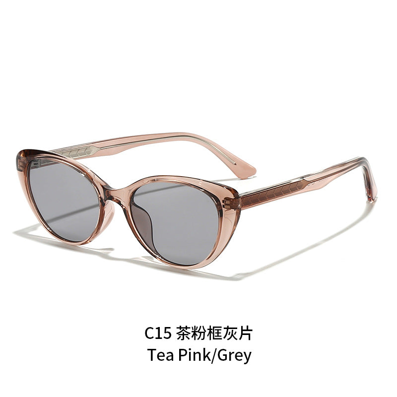 Women's Cat-Eye Sunglasses with Transparent Frame and UV Protection Bowlift