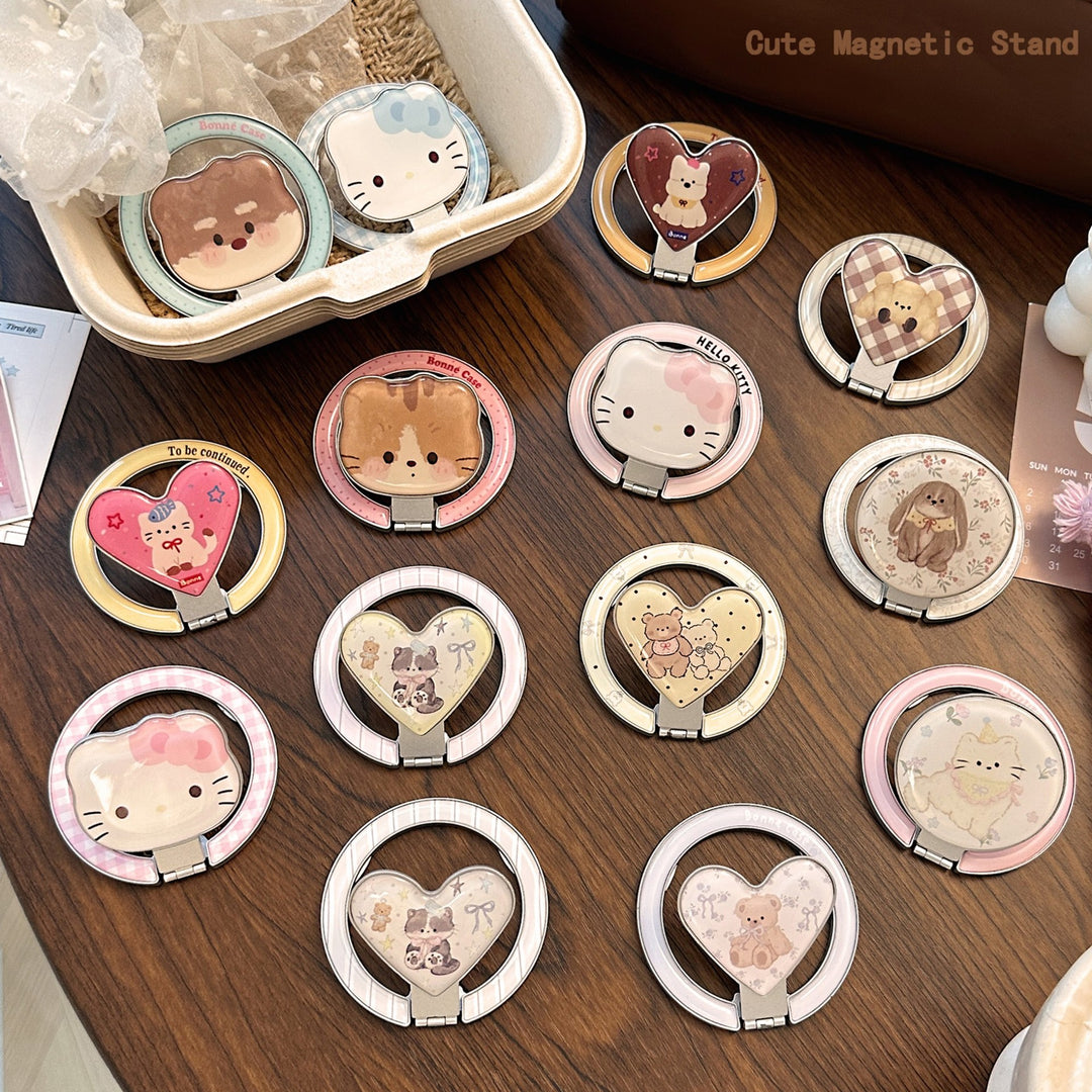 Hand mirror in heart-shaped design with cute bear motif Bowlift