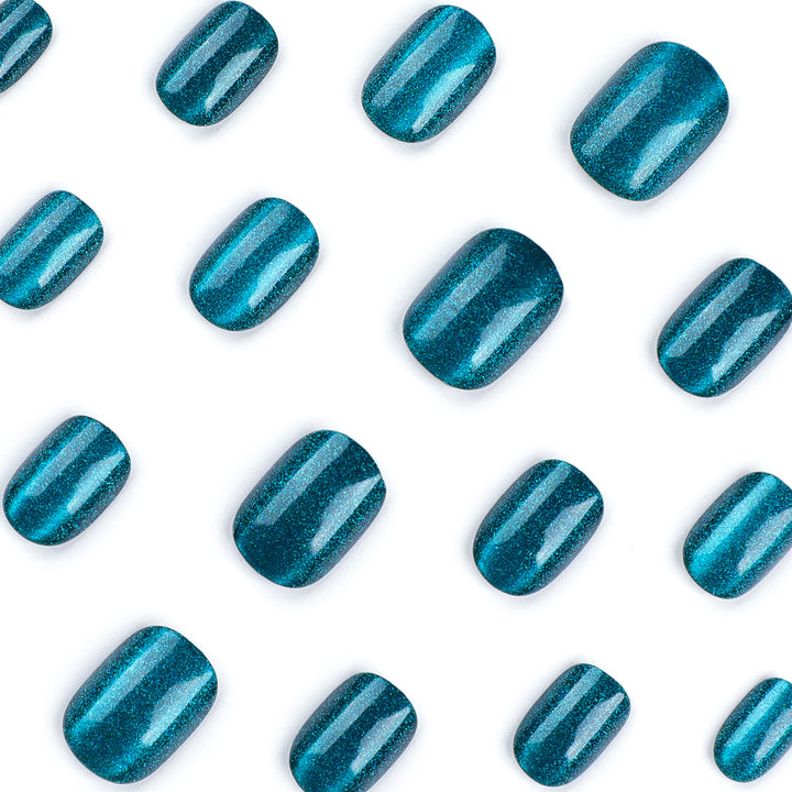Elegant Ombre Nails Bowlift