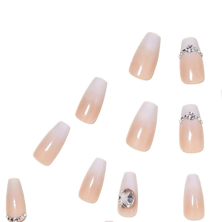 Luxurious Crystal-Embellished Press-On Nail Art Bowlift