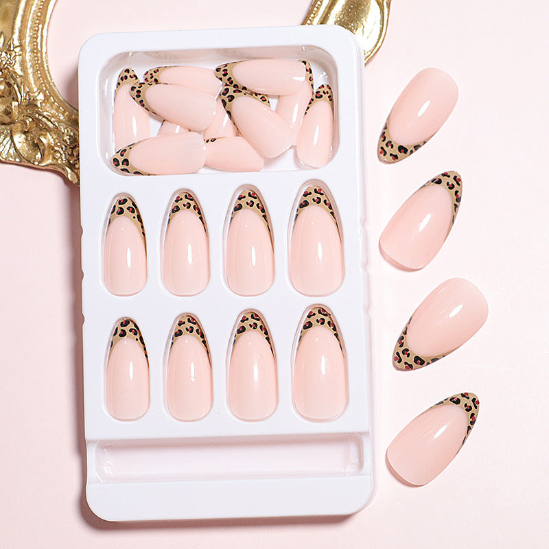 Elegant Leopard-Trimmed Press-On Nails Bowlift