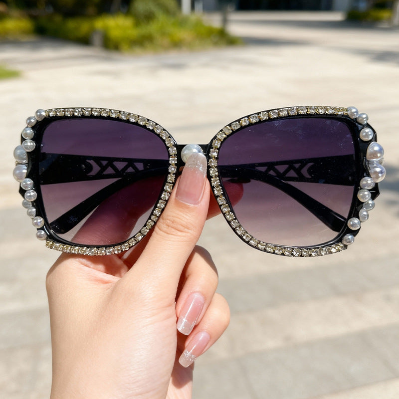 Ornate Cat-Eye Sunglasses Bowlift
