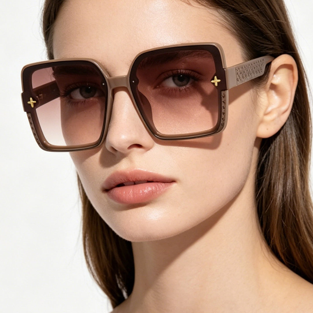 Women's fashionable square sunglasses with embellished frame Bowlift