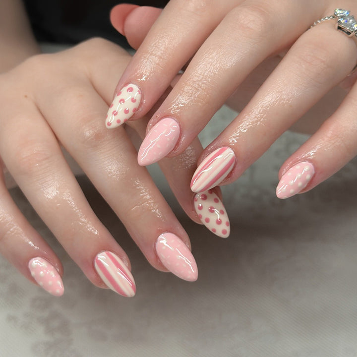 Artistic Press-On Nail Set with Unique Pattern Designs Bowlift