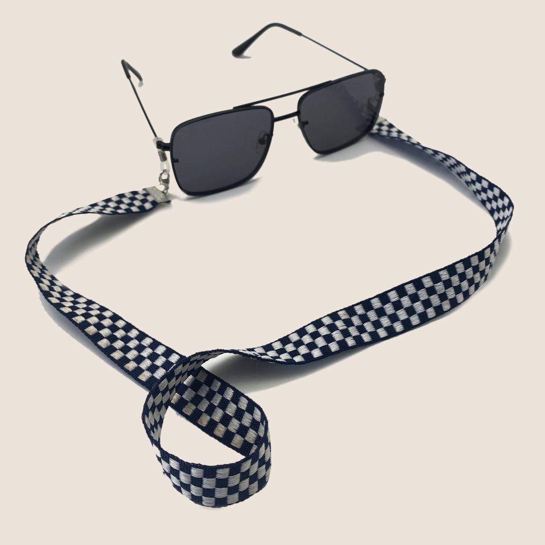 Decorative Eyewear Holder Bowlift