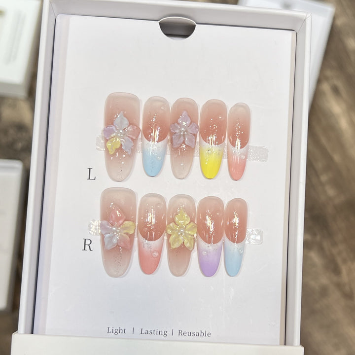 Floral-Inspired Artistic Press-On Nail Set Bowlift