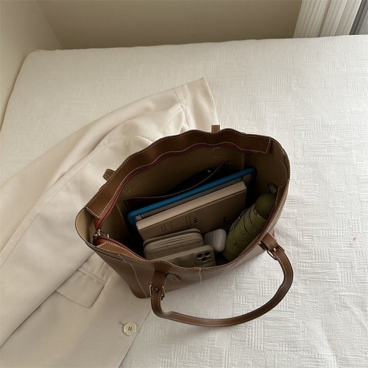 Elegant Structured Leather Tote Bag