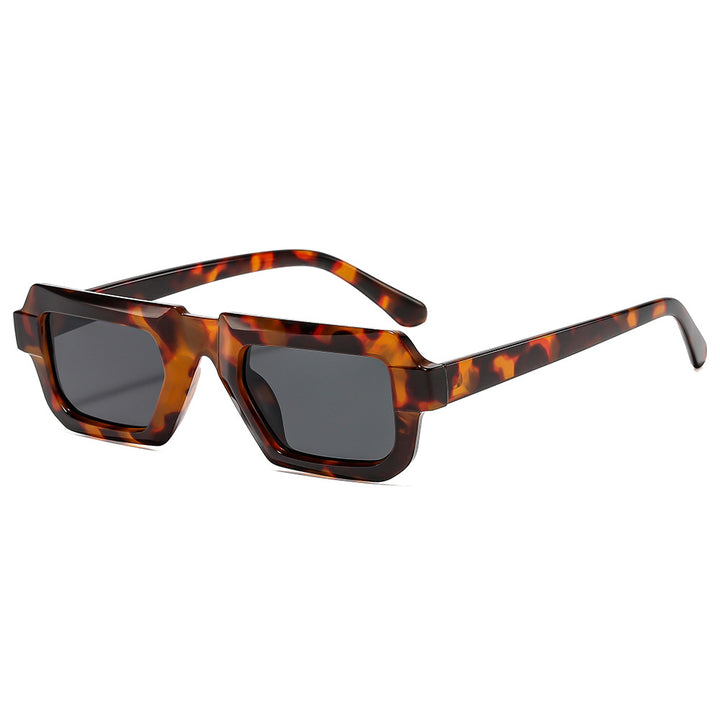 Women’s fashionable sunglasses in trendy tortoiseshell design Bowlift