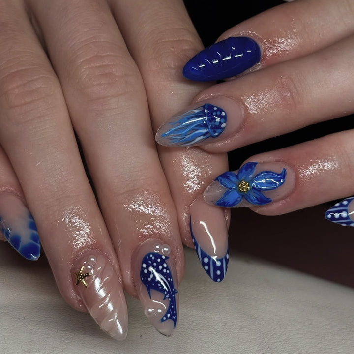 Artistic Marine-Themed Nail Art Extensions Bowlift
