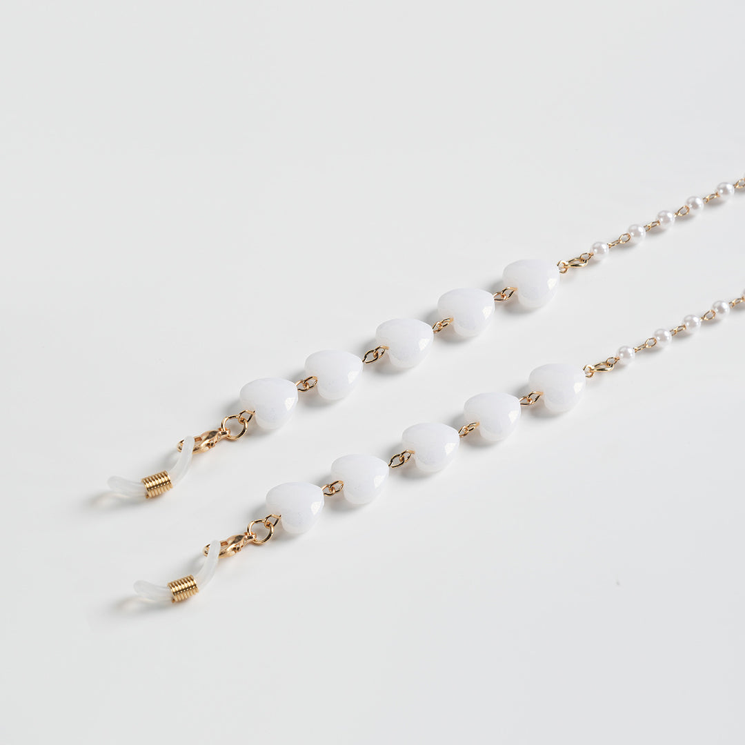 Heart-Shaped Beaded Eyewear Chain Bowlift