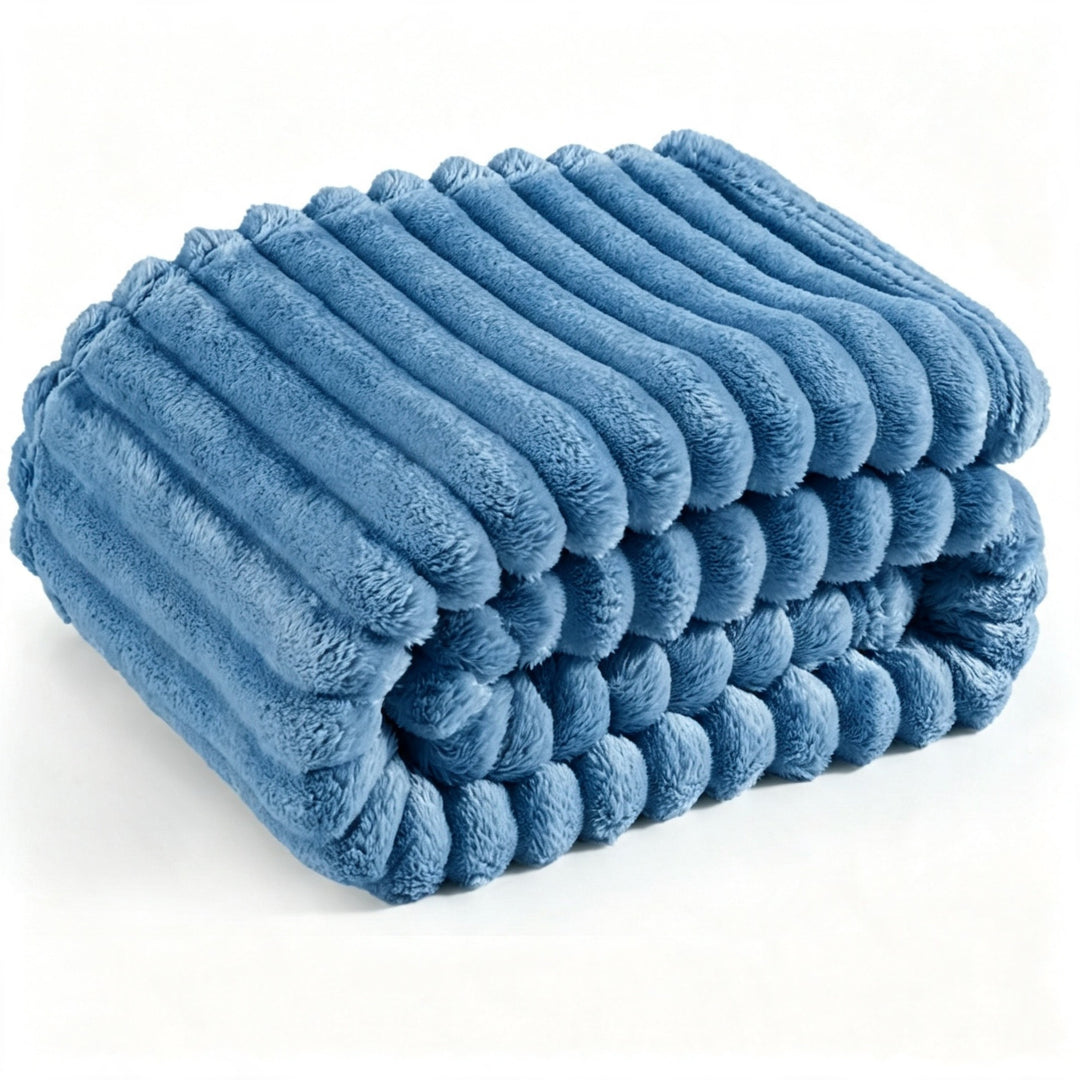 Cozy Plush Throw Blanket Bowlift
