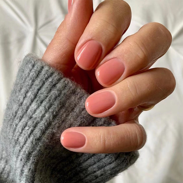 Creative Nail Art with Elegant High Gloss Finish Bowlift