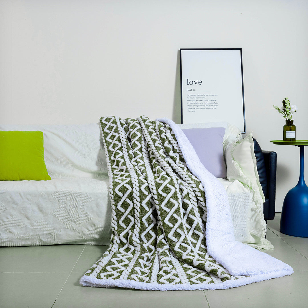Women Cozy Reversible Blanket with Geometric Pattern Bowlift