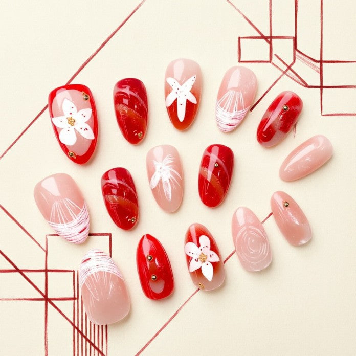 Artificial nails with floral designs Bowlift