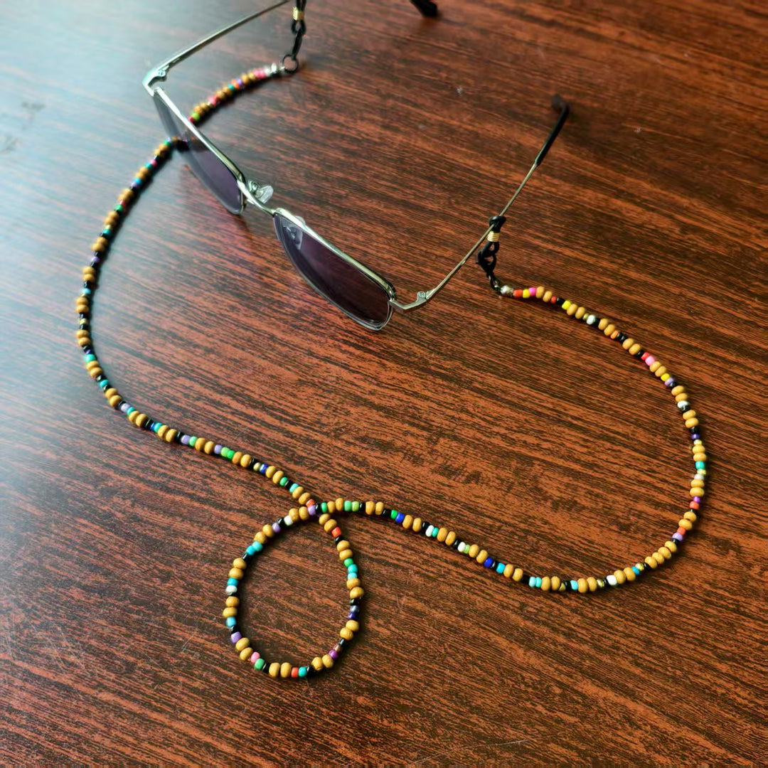 Fashionable glasses holder chain with artistic design Bowlift