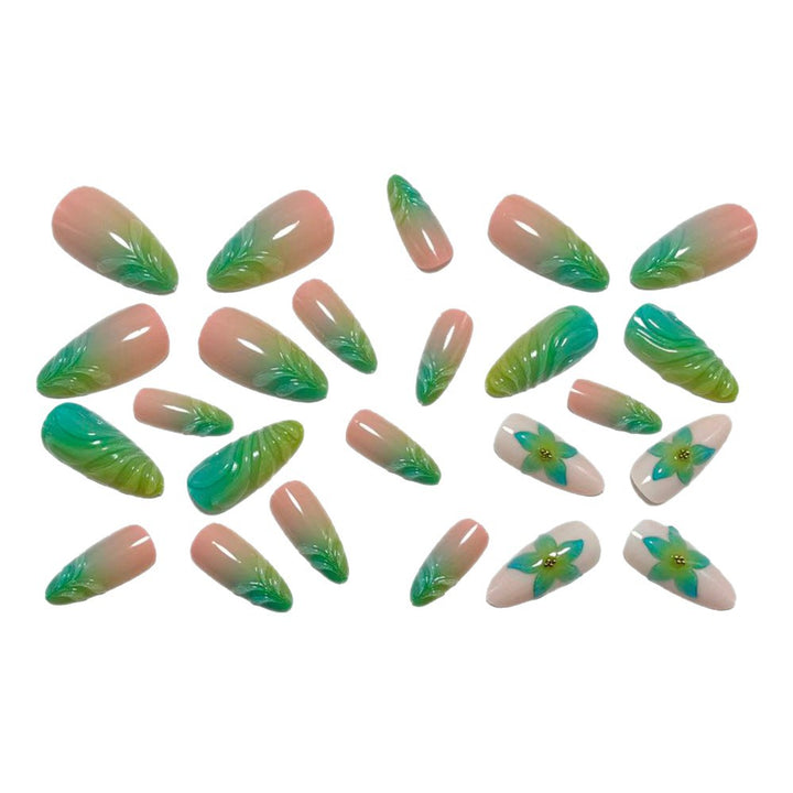 Artificials nails with elegant flower design and gradient color Bowlift