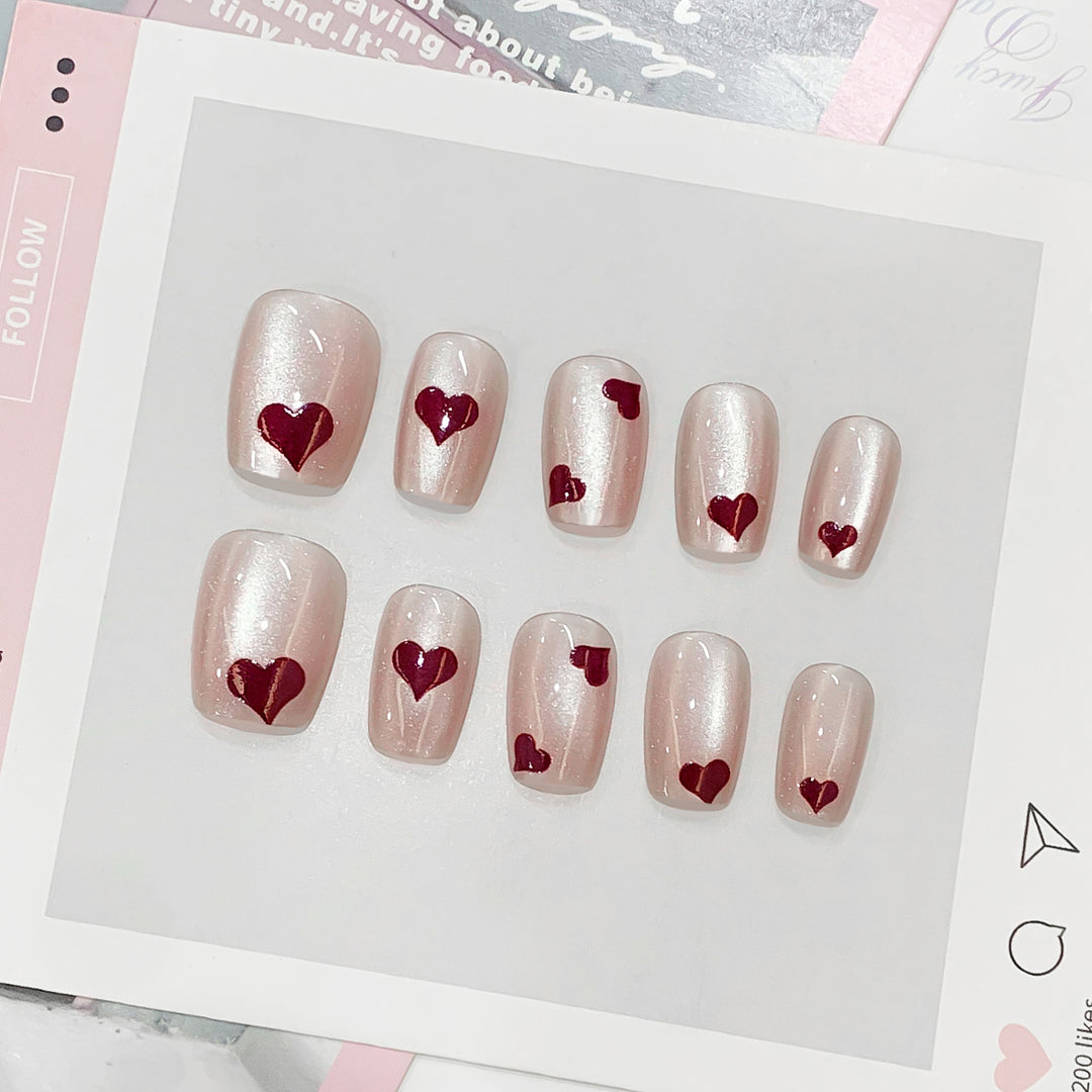 Artificial nail tips with heart design Bowlift