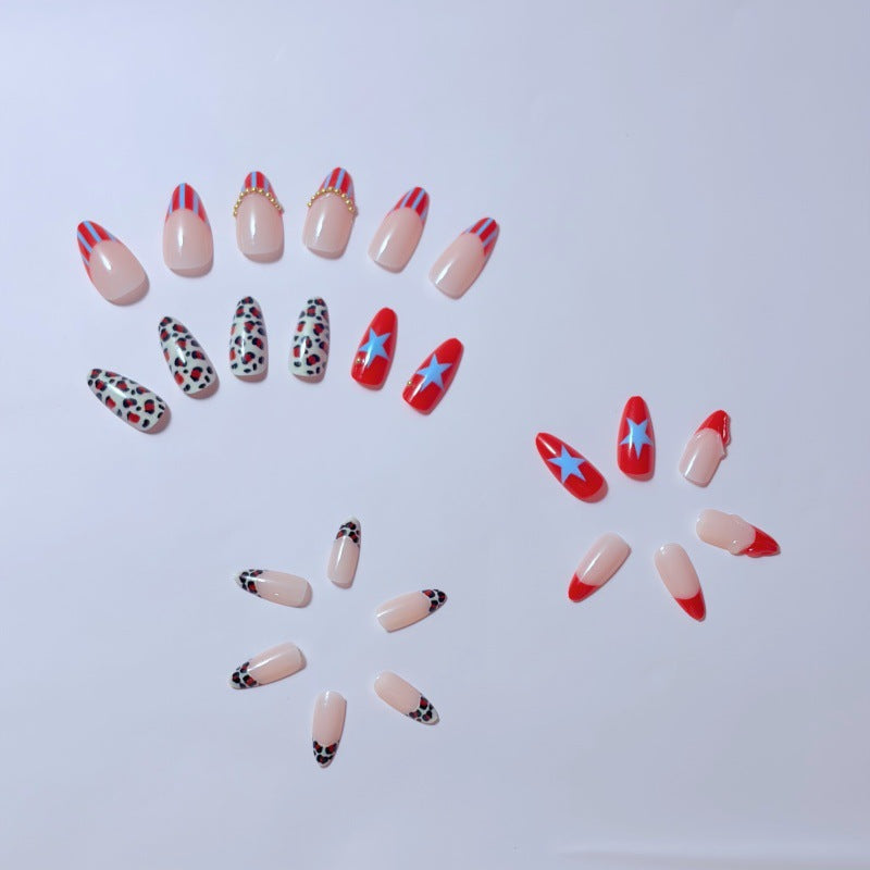 Artistic Nail Tips in Retro Style Bowlift