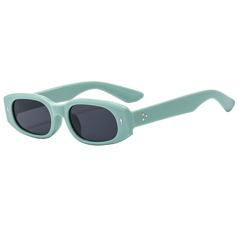 Women’s Designer Sunglasses with stylish, square frame Bowlift