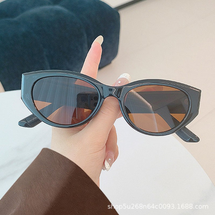 Trendy Cat Eye Sunglasses