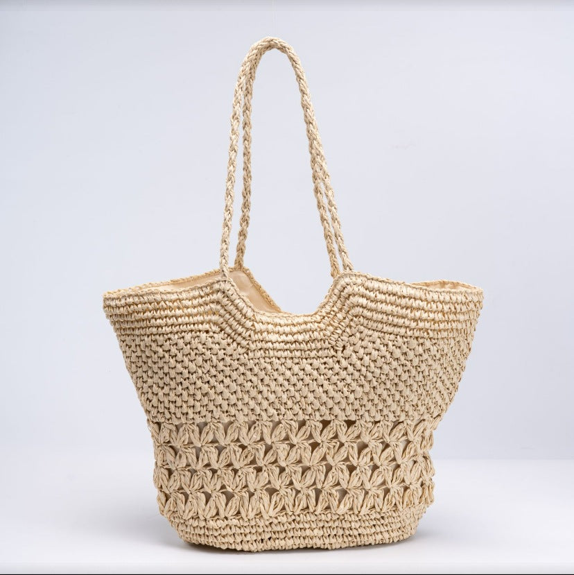 Elegant and Woven Beach Bag Bowlift