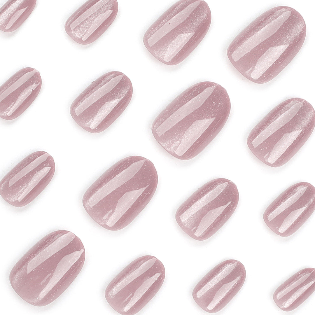 Nail art with glitter finish Bowlift