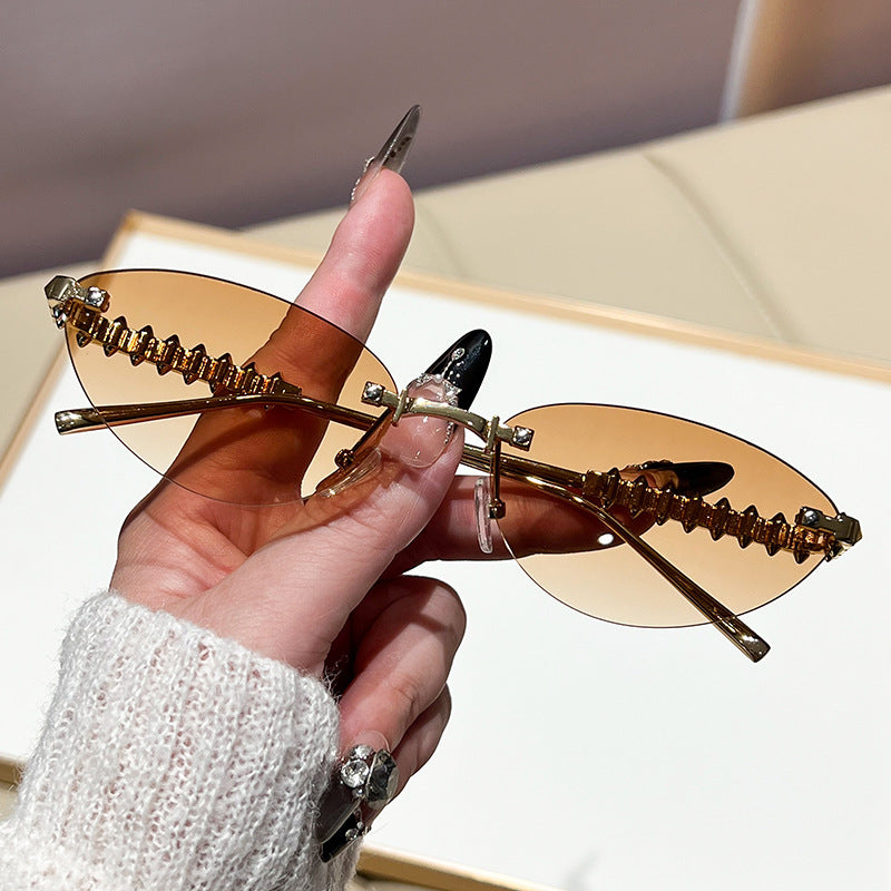 Women's fashionable glasses with elegant golden frame Bowlift