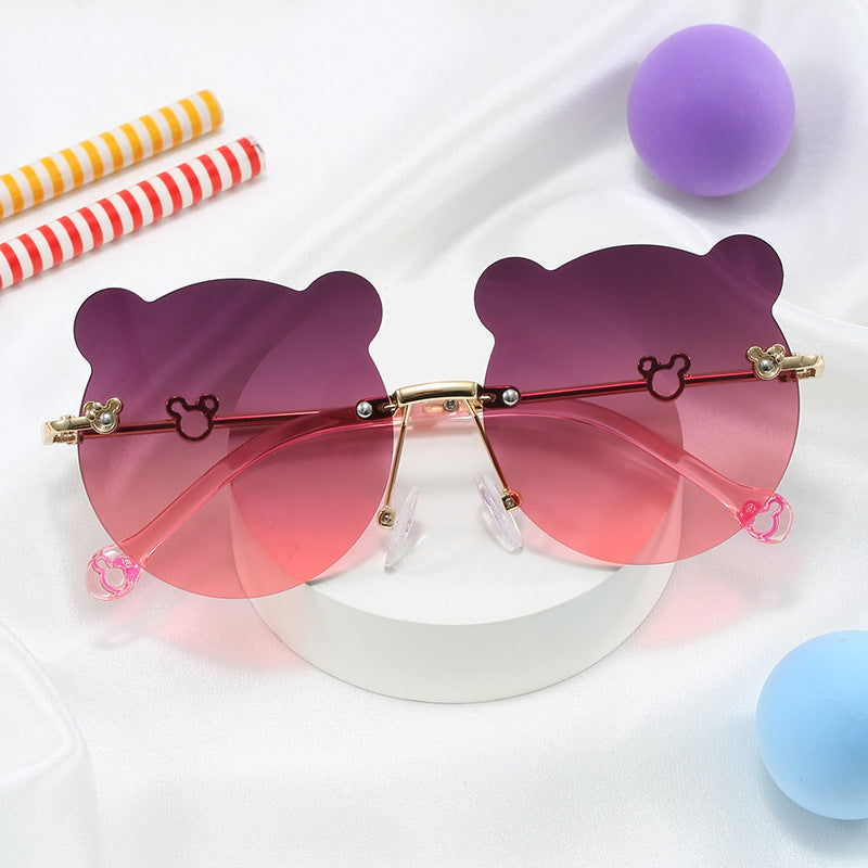Ladies playful sunglasses with cute bear motif Bowlift