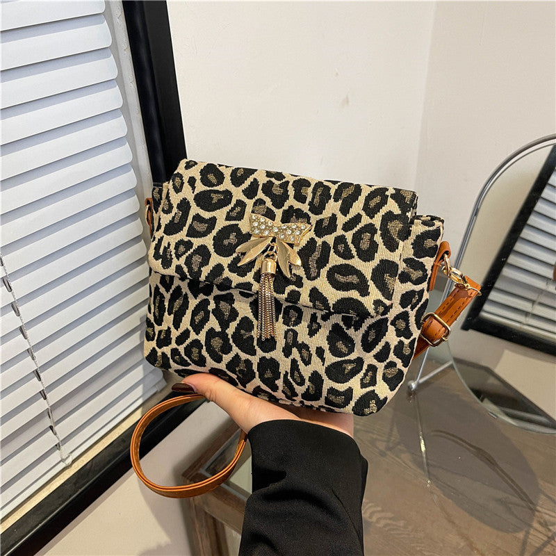 Chic Leopard Print Crossbody Bag Bowlift