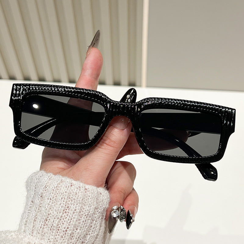 Ladies stylish sunglasses with textured frame Bowlift