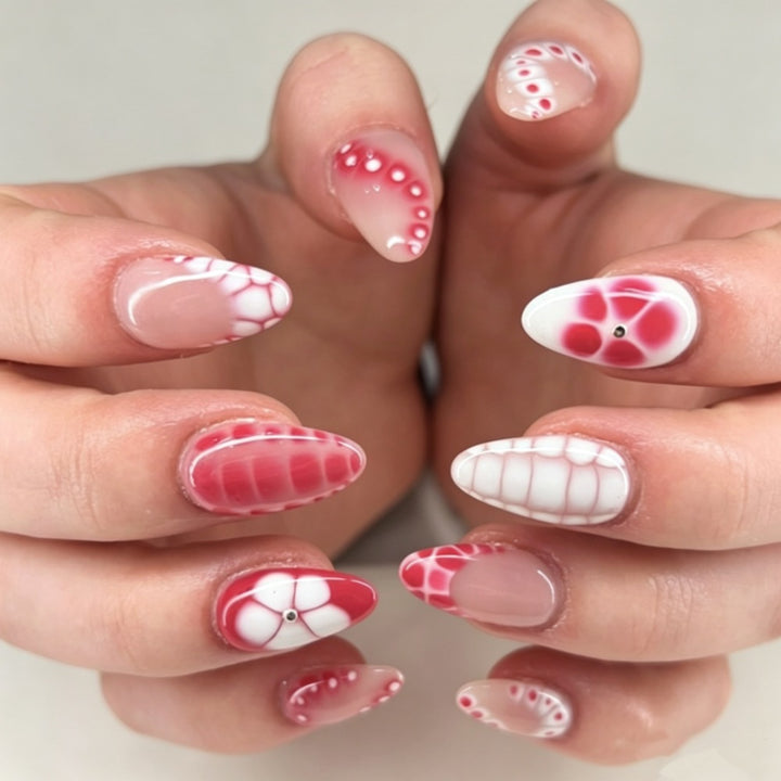 Artificial Nail Tips with Exciting Design and Elegant Accents Bowlift