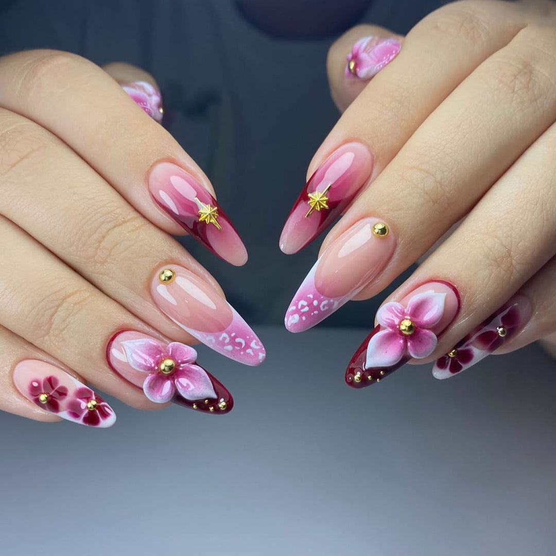 Artificial nails with floral designs and elegant details Bowlift