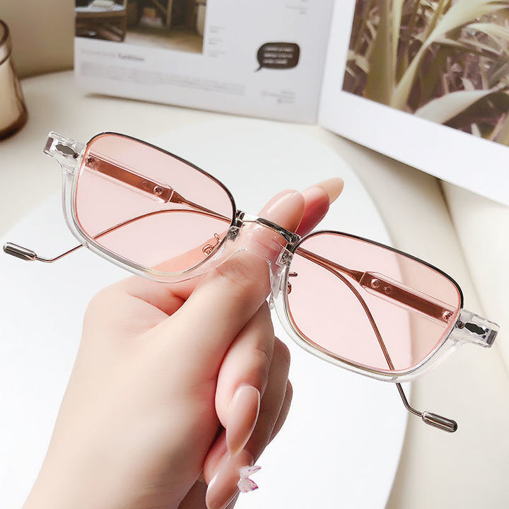 Fashionable Rectangular Glasses Bowlift