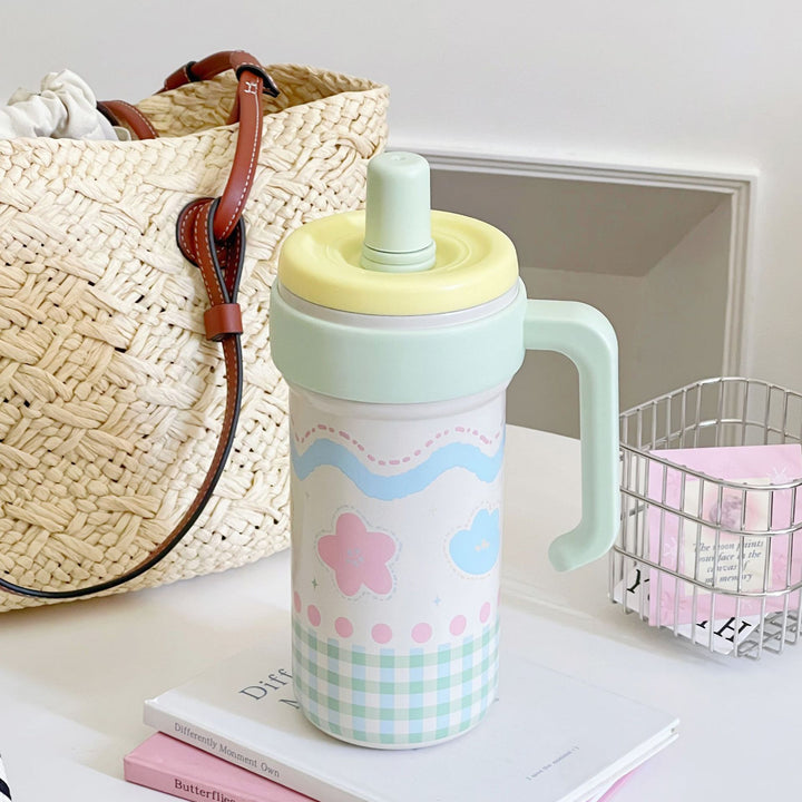 Women's drinking container with cheerful cat design Bowlift