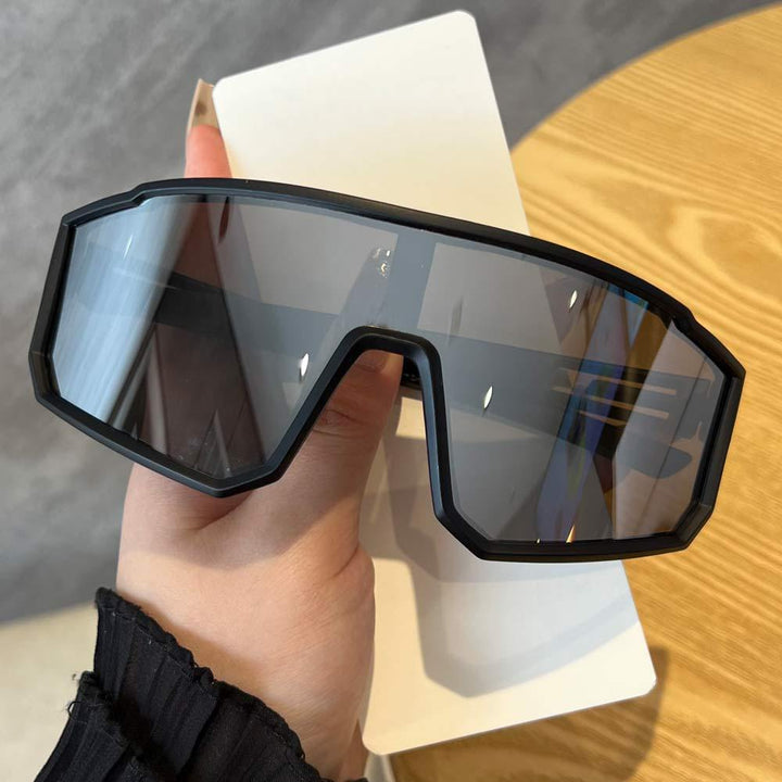 Men's Sleek Wraparound Sport Sunglasses Bowlift