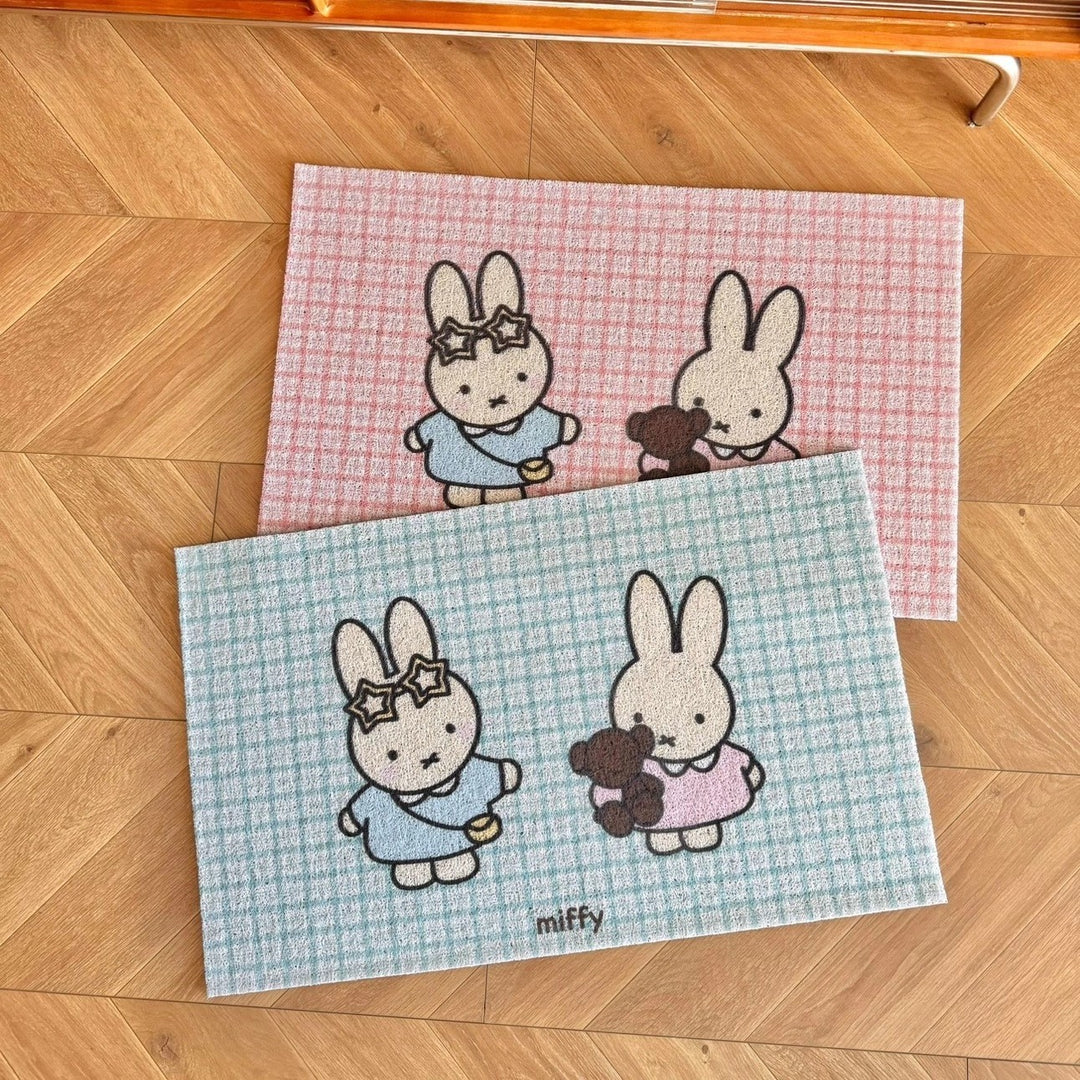 Playful Cartoon Kids Mat Bowlift