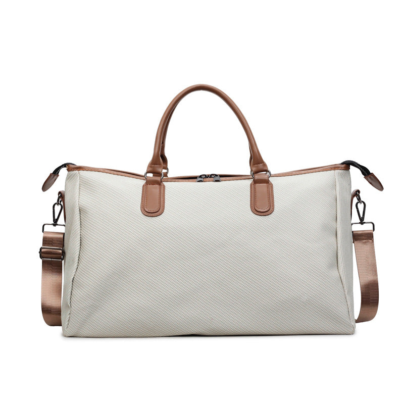 Practical sports travel bag with reinforced shoulder strap Bowlift