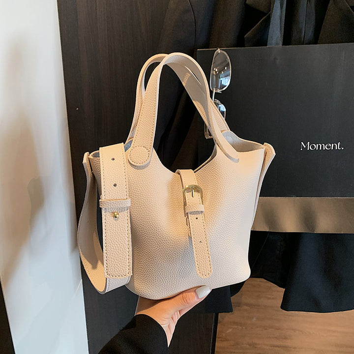 Elegant Structured Tote Bag Bowlift