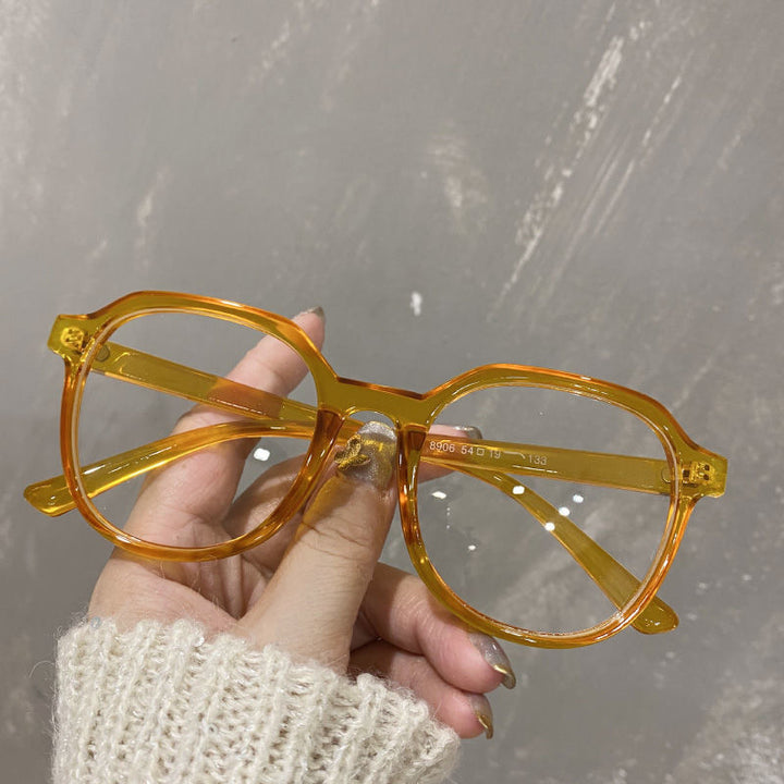 Fashionable Vintage Sunglasses with Wide Frame Bowlift